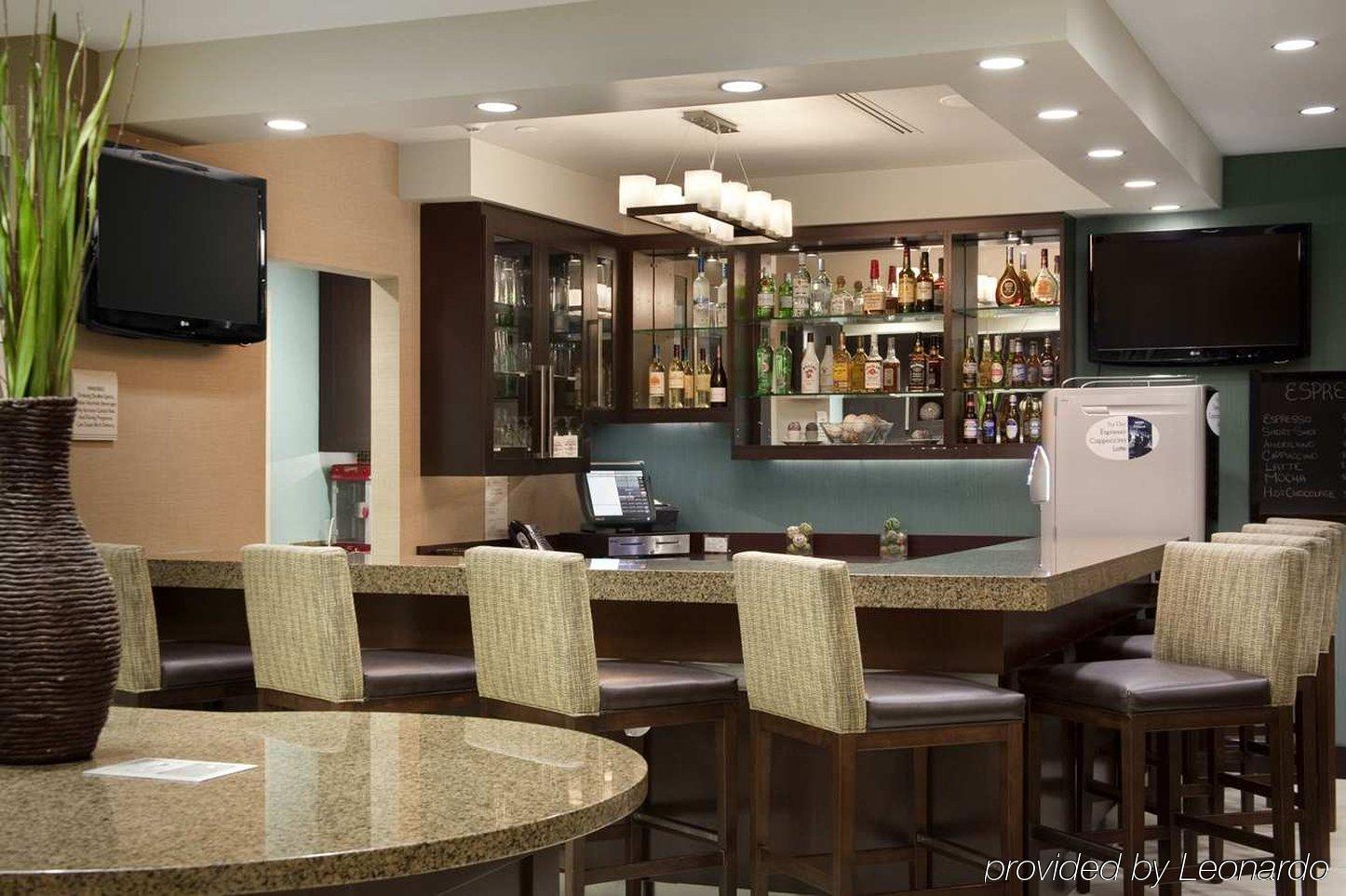 Hilton Garden Inn Silver Spring White Oak Exterior photo